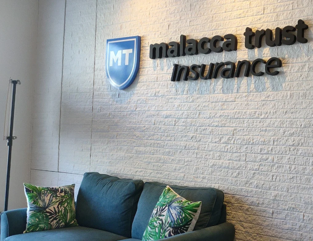 Produk dan Layanan PT Malacca Trust Wuwungan Insurance Tbk