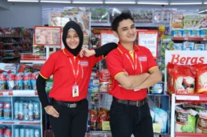 Gaji Store Crew dan Tunjangan di Indonesia - LokerPintar.id