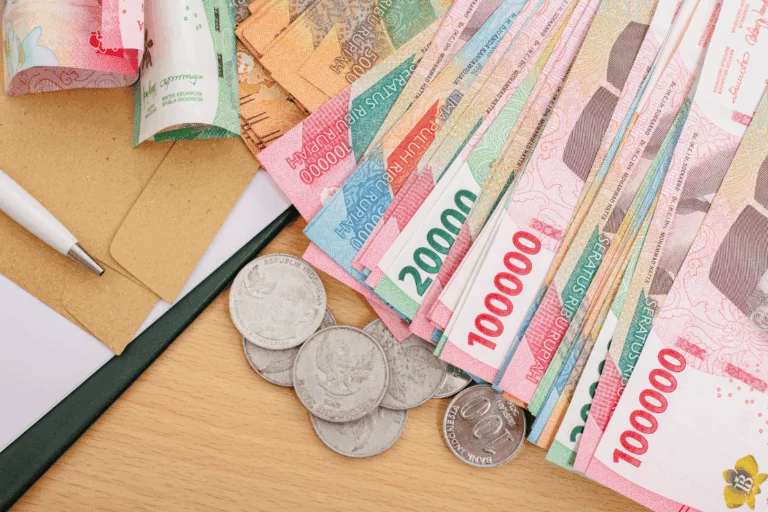 Salary Artinya : Pengertian, Jenis, dan Faktor Penentu Gaji - Manajemen