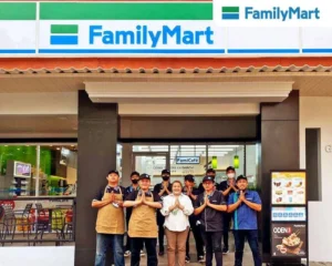 FamilyMart, Minimarket Jepang yang Sukses di Indonesia | IDN Times