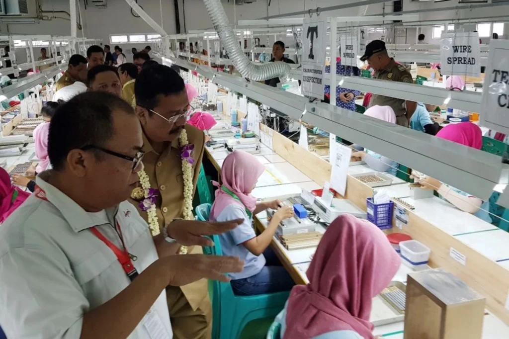 Pengaruh UMK dan Kebijakan Pemerintah Terhadap gaji pt sagami tanjung morawa