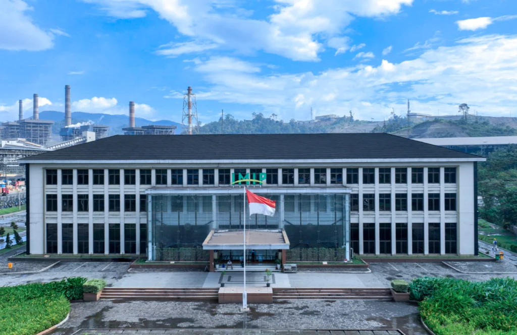 Perbandingan gaji pt qmb dengan Industri Sejenis