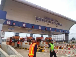Gaji Penjaga Pintu Tol: Faktor-Faktor yang Mempengaruhi
